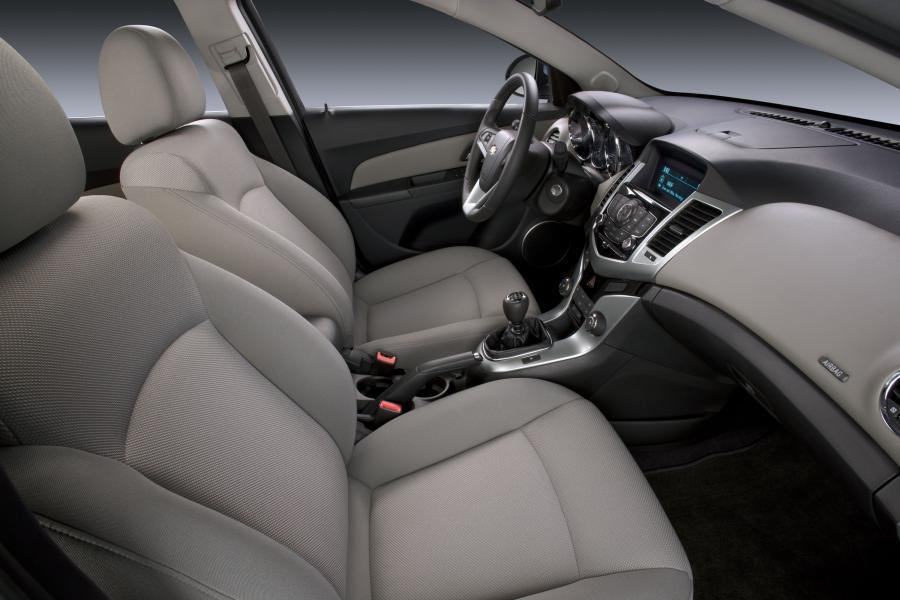  Chevrolet Cruze Eco 2011 года  (фото 28 из 47)